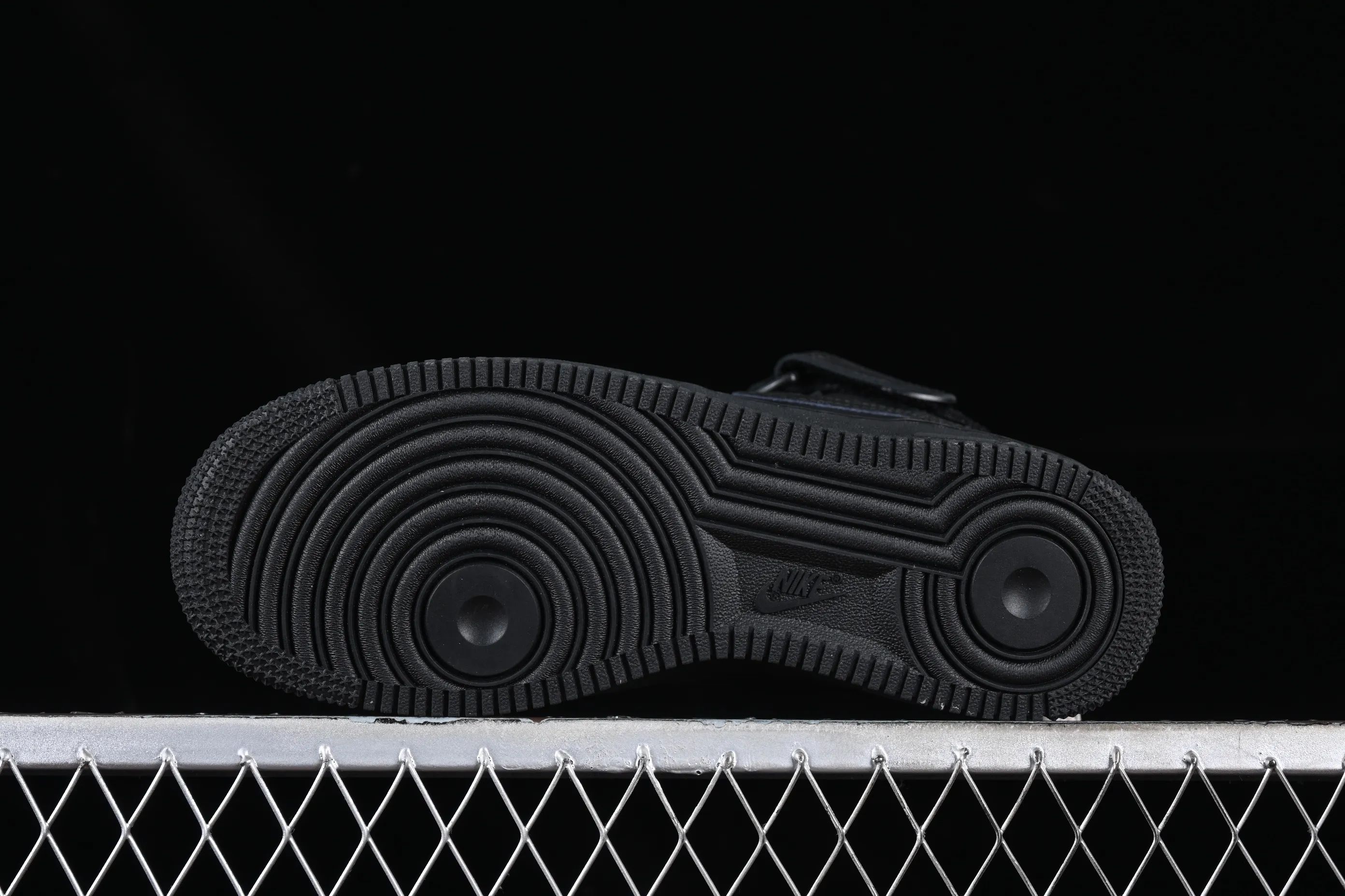 All categories Nk Air Force 1 Air Force series Nk Air Force 1 Mid Air Force mid-top Nk Air Force 1'07 Mid Air Force all-black mid-top casual sneakers 315123-001